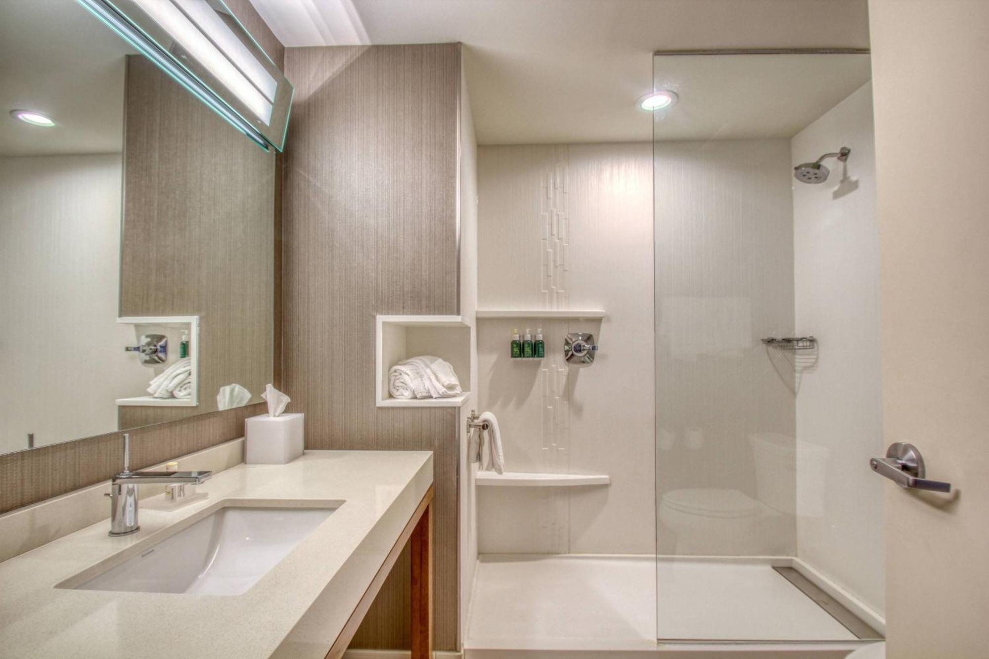 คอร์ยาร์ด ฟาร์โก Hotel ภายนอก รูปภาพ
